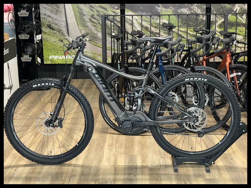 Giant Stance E+ 1 Pro 29er 25km/h Medium Metallic Black 2021-1