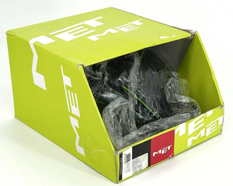 MET Manta Cavendish Edition HES Road Helmet Med-4