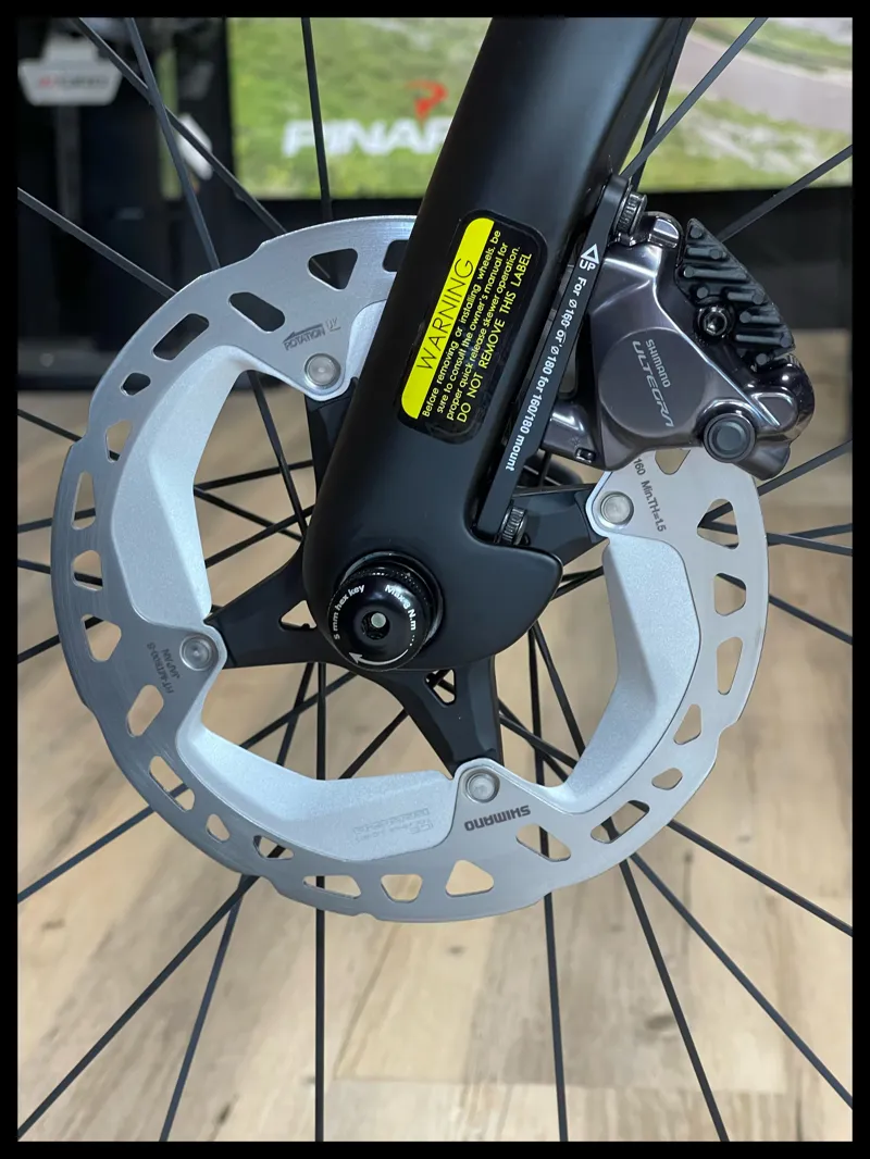 F7 Disc 54.5 cm Ultegra Di2 Razor Black 2023-5