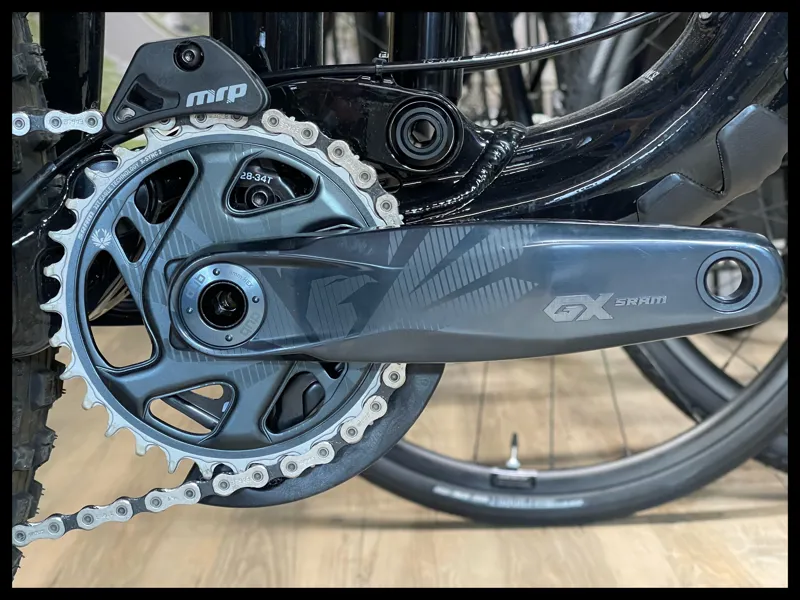 Trance X 1 Large Black/Smoke Metal 2022-7