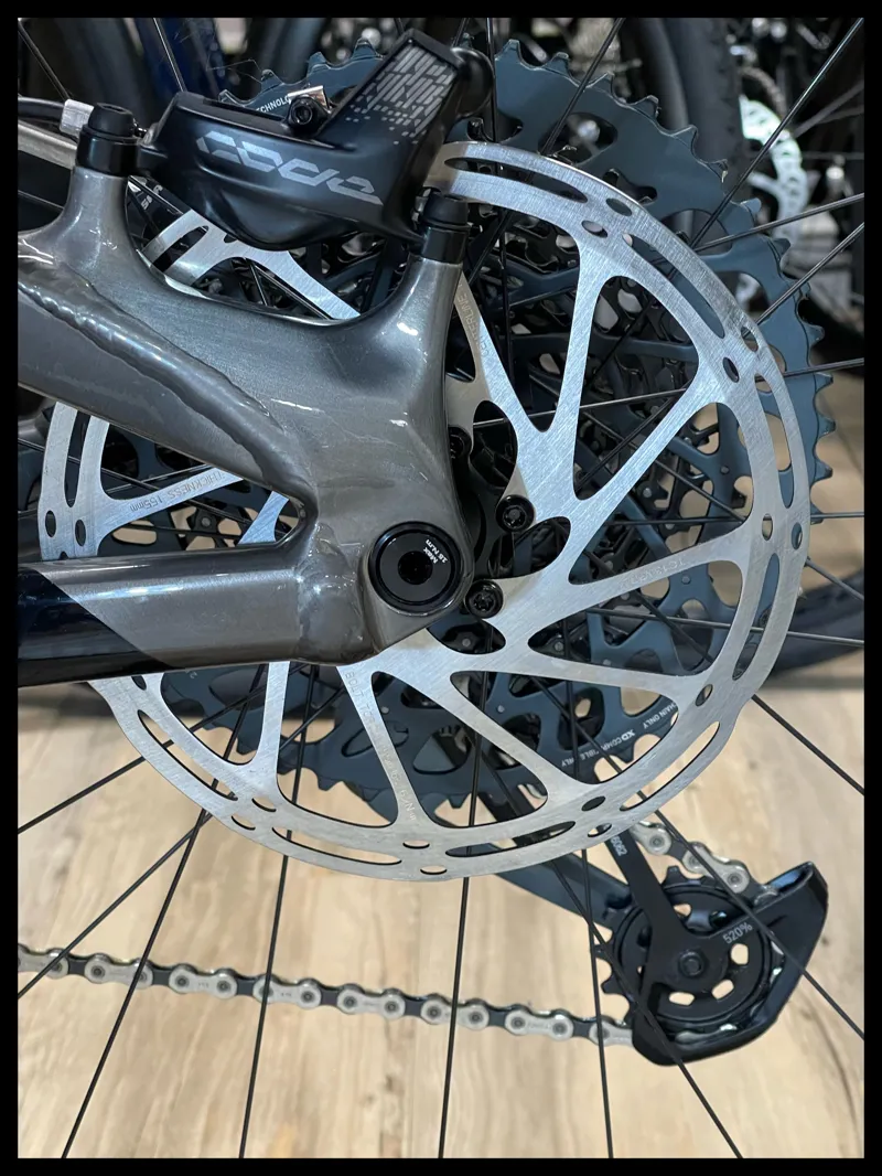 Trance X 1 Large Black/Smoke Metal 2022-9