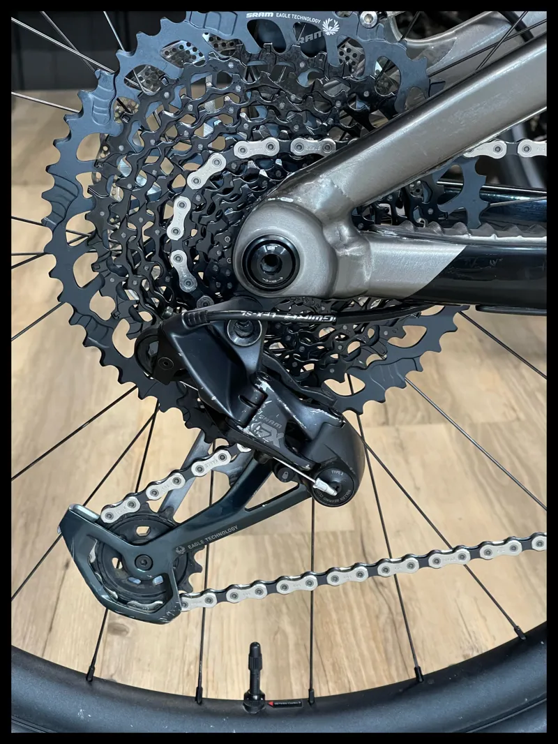 Giant Trance X 1 Medium Black 2022-6