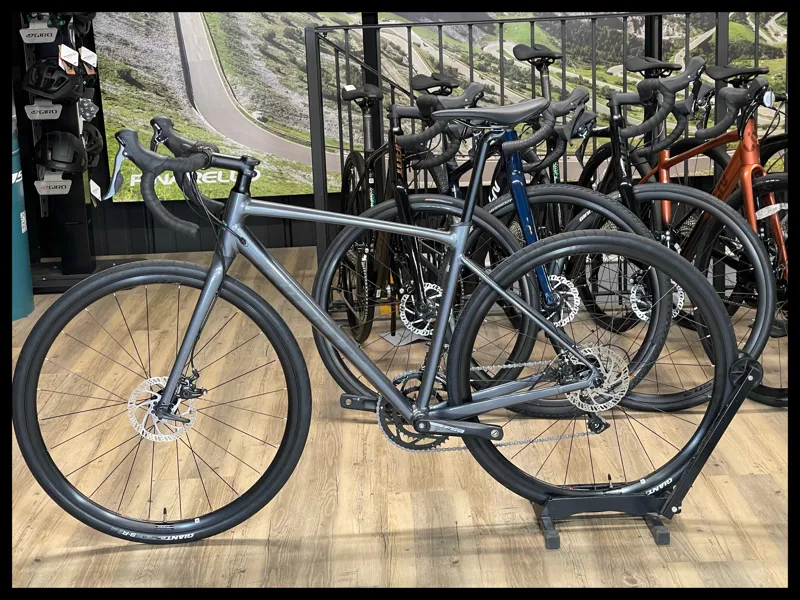 Giant Contend AR 4 Medium Charcoal 2022-8