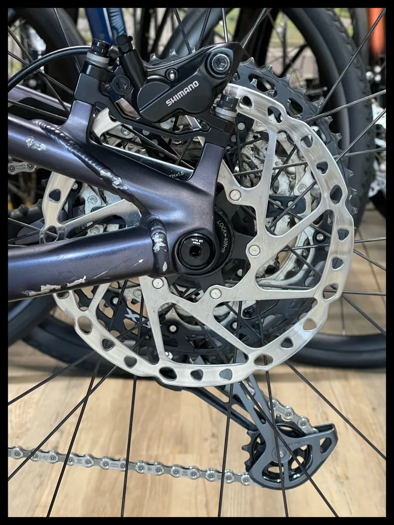 Liv Intrigue 29 2 Small Black Ti 2021-10