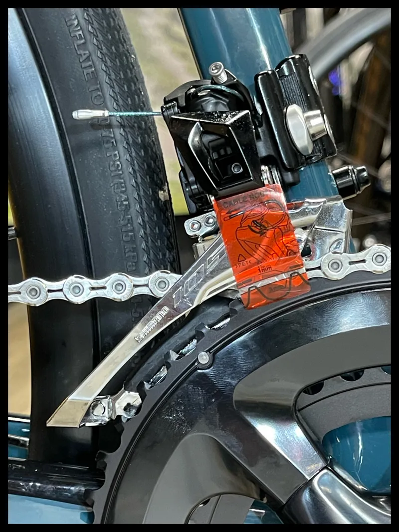 Giant Defy Advanced 2 Medium Deep Lake 2022-2