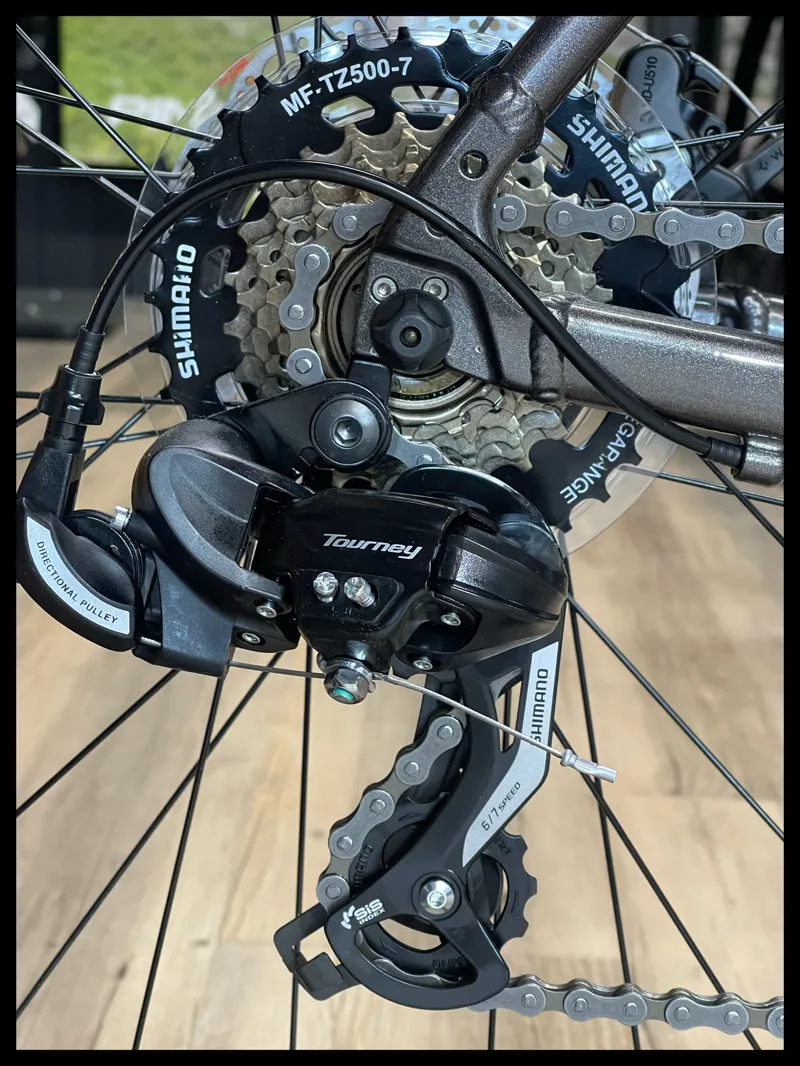 Giant Escape 3 Disc Large Metallic Black-5