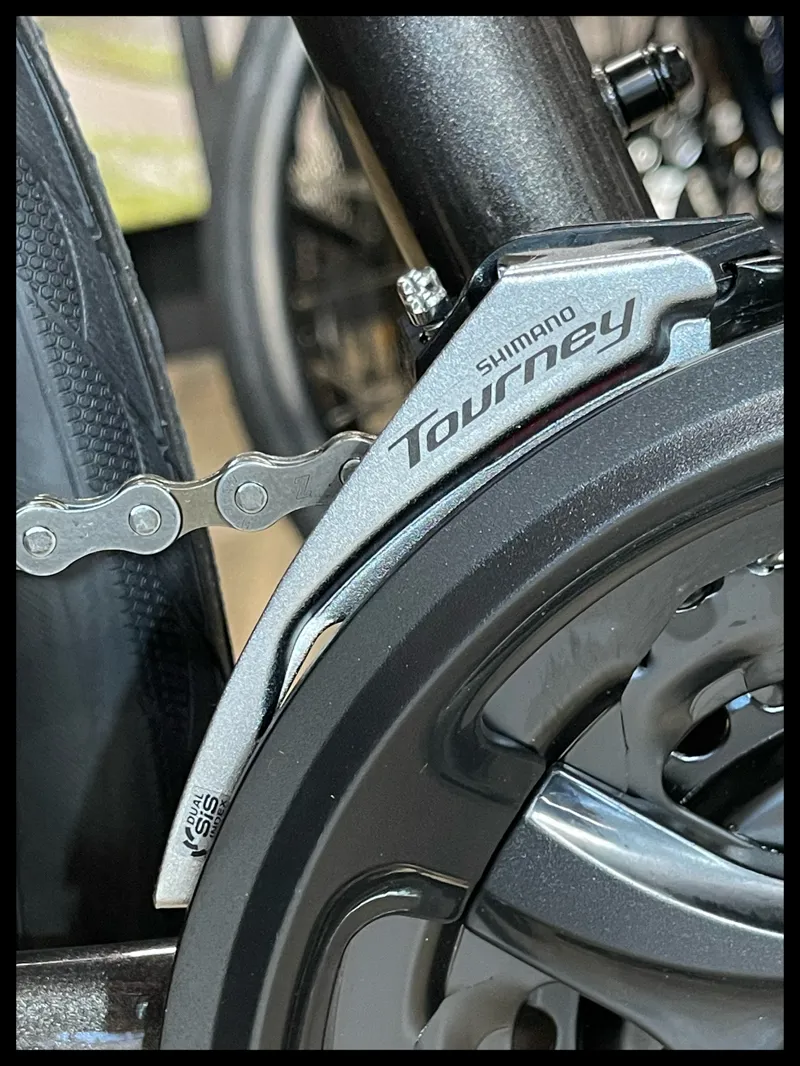 Giant Escape 3 Disc Large Metallic Black-6