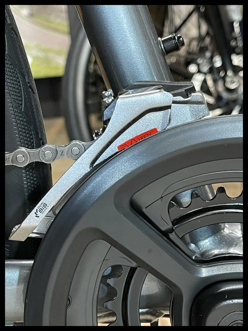 Giant Escape 2 Disc Medium Charcoal 2020-6