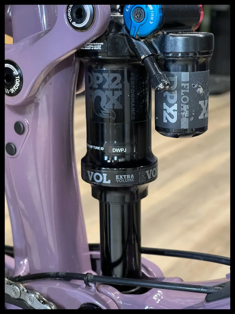 Liv Intrigue Medium Eucalyptus 2022-3