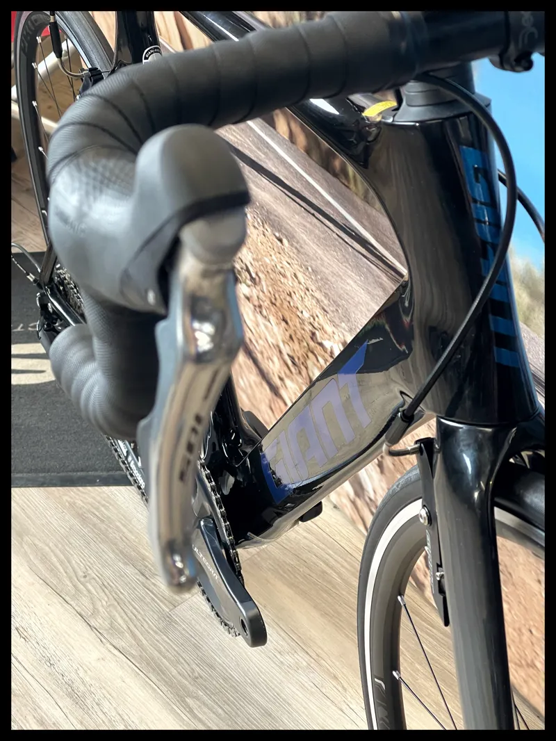 Giant PROPEL Advanced 2 Medium Large Carbon Shimano Rim Brake Carbon-5