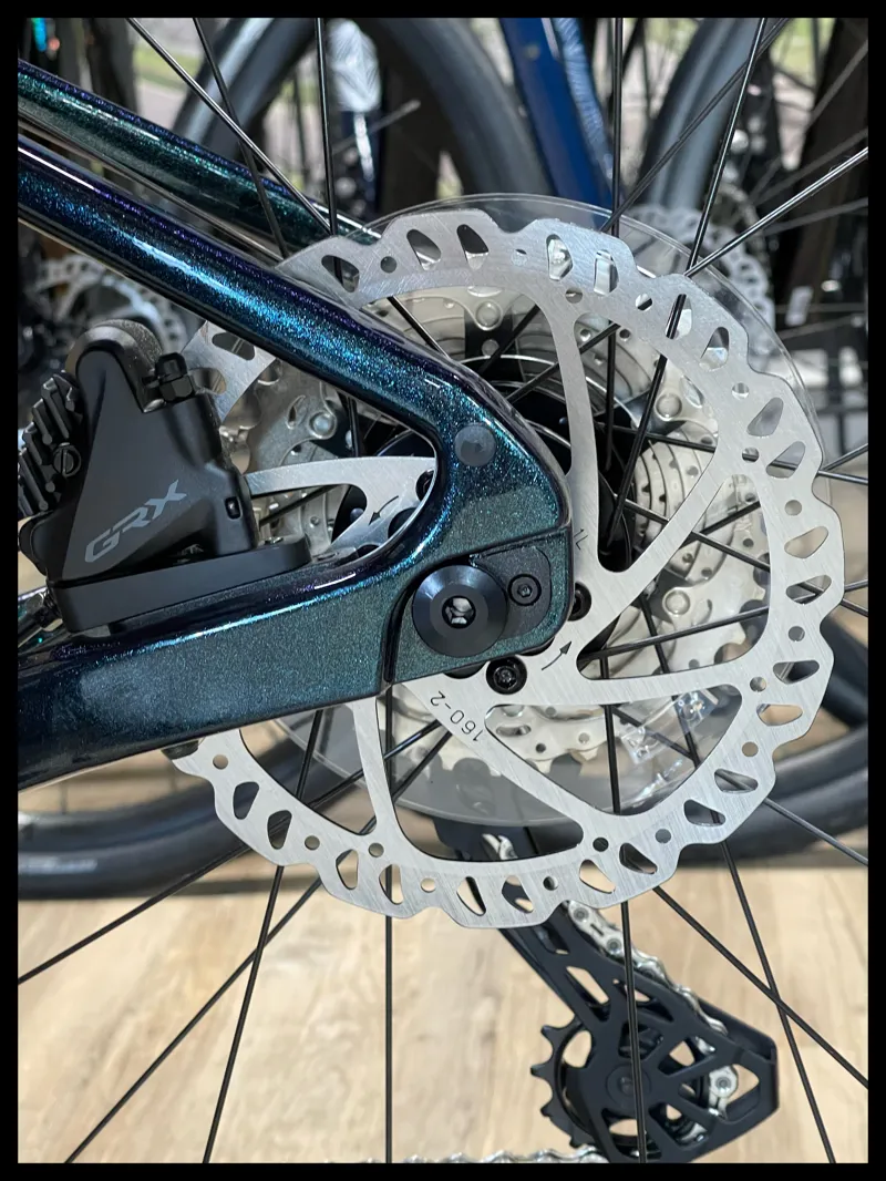 Revolt Advanced 2 Medium Starry Night 2022-8