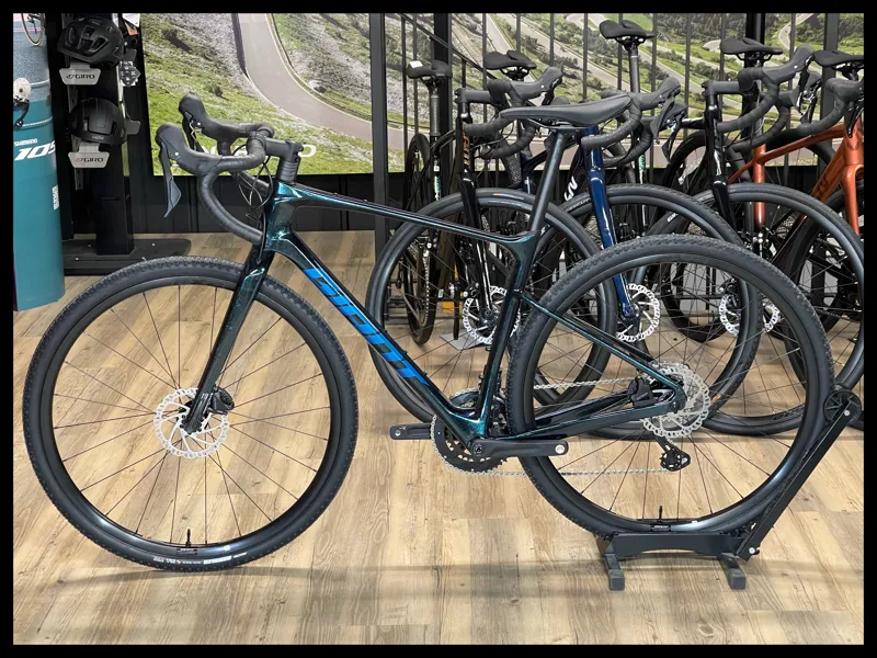 Revolt Advanced 2 Medium Starry Night 2022-1