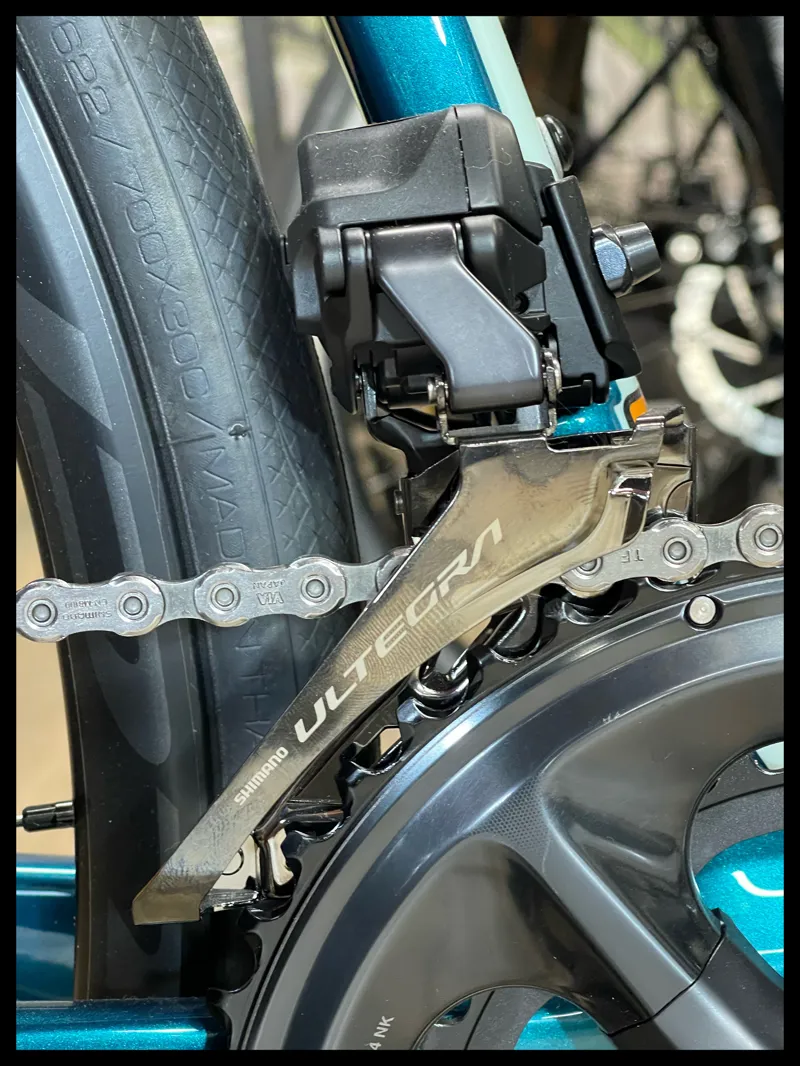 Cannondale Synapse Carbon 2 RLE Road Bike in Mint-7