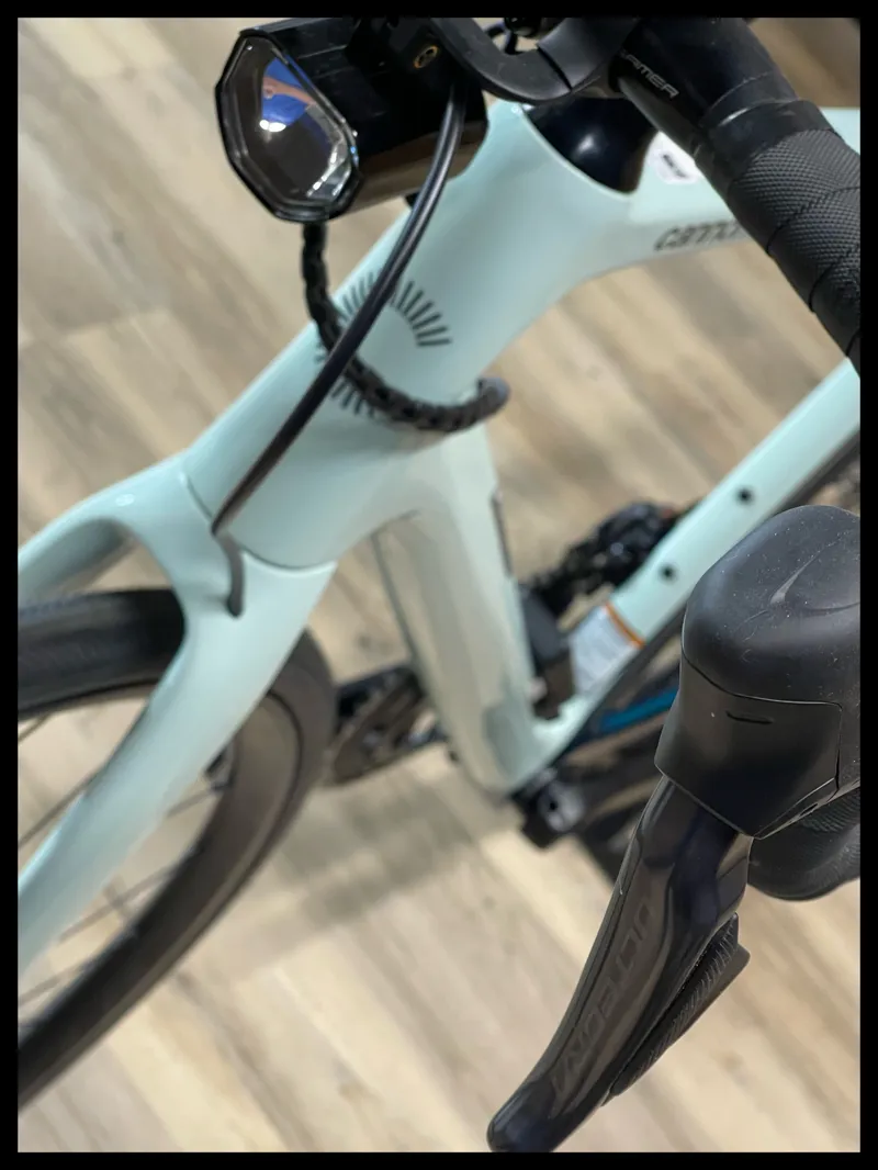 Cannondale Synapse Carbon 2 RLE Road Bike in Mint-5