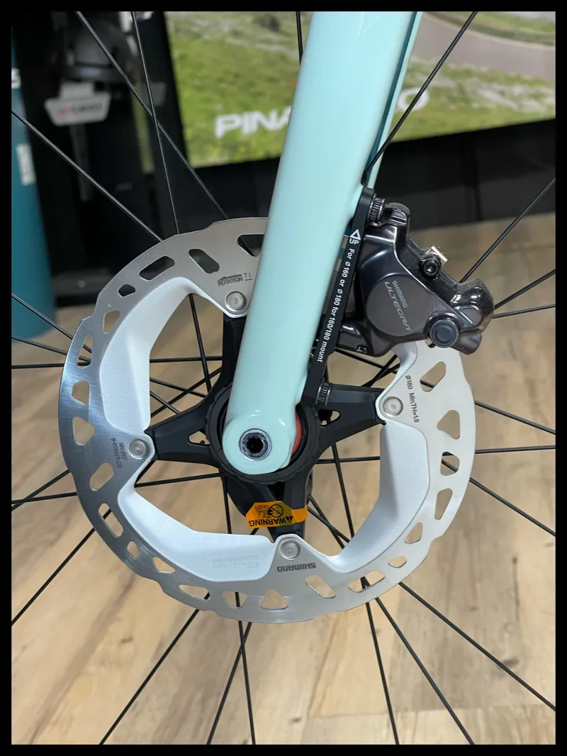 Cannondale Synapse Carbon 2 RLE Road Bike in Mint-9