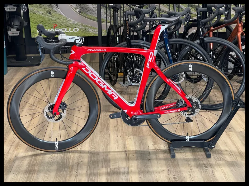 Pinarello Dogma F10 54 cm Red/White Ultegra Enve-1