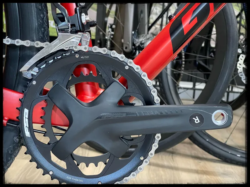 Giant Revolt 1 Medium Grenadine 2022-5