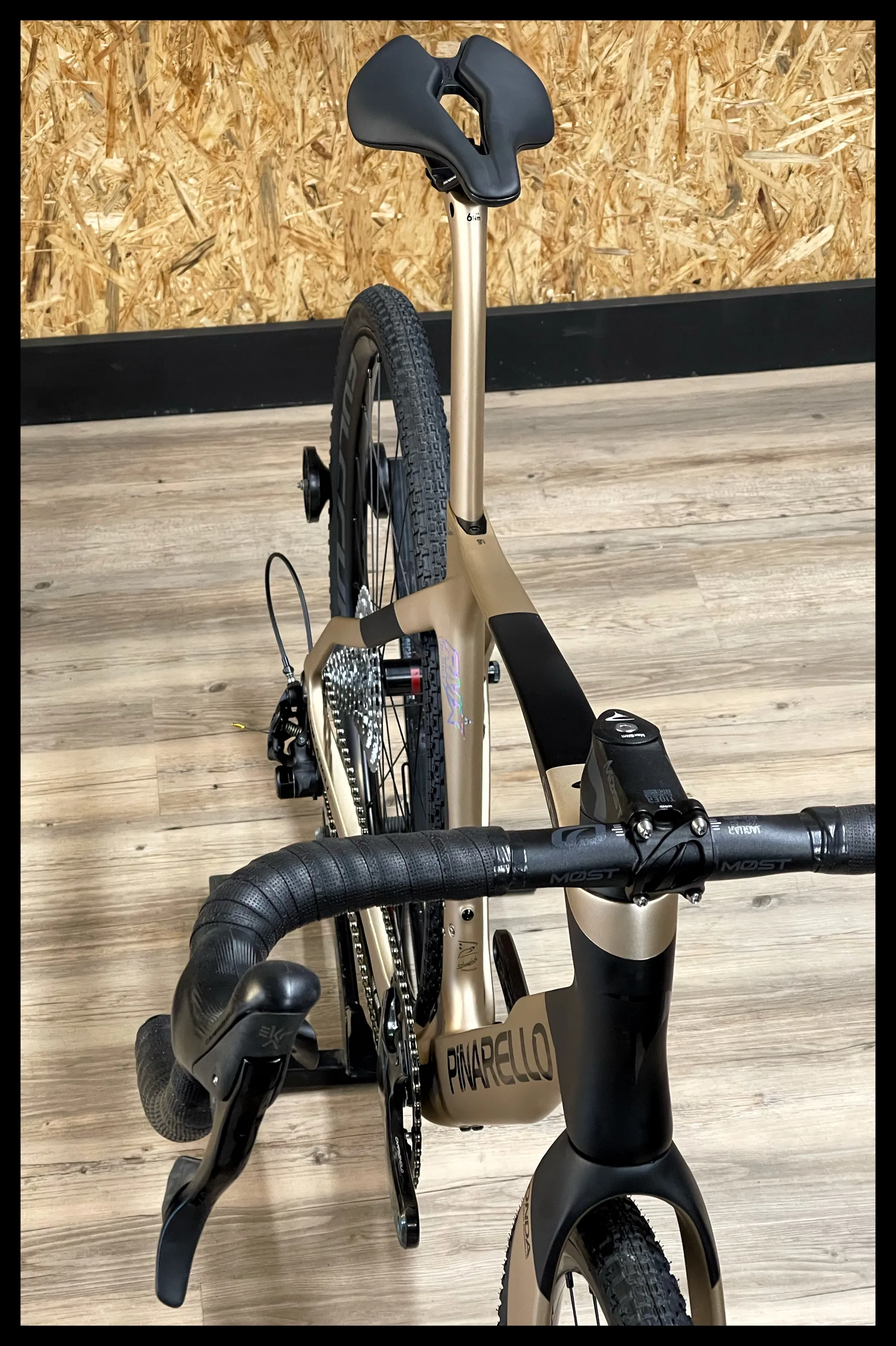 Pinarello Grevil F Campag Ekar