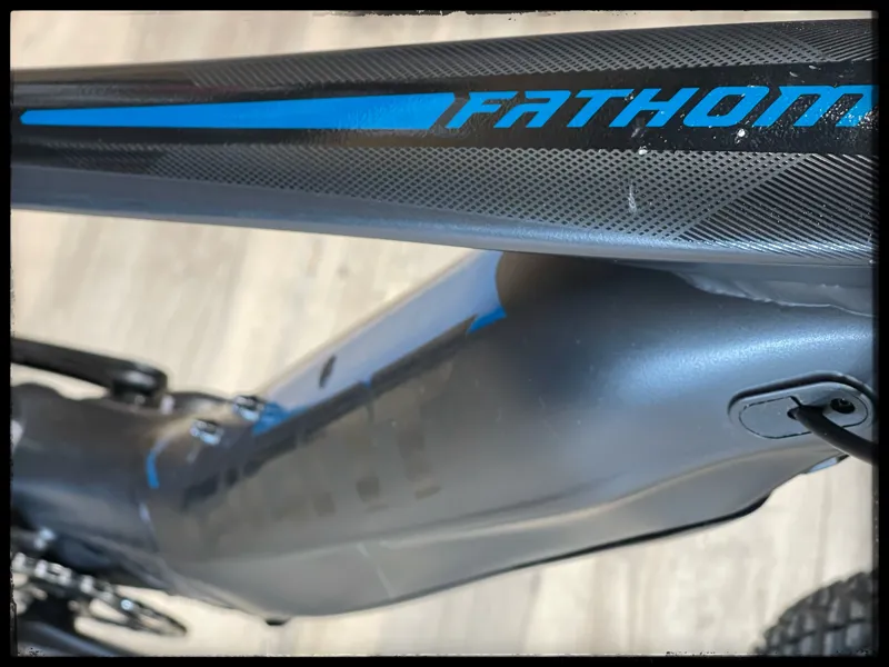 Giant Fathom E+ 2 29er 25km/h X-Large Gunmetal Black 2021-2