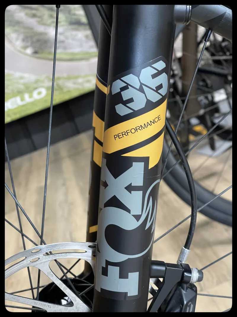 Santa Cruz Bronson Custom Build Medium Paydirt Gold-7