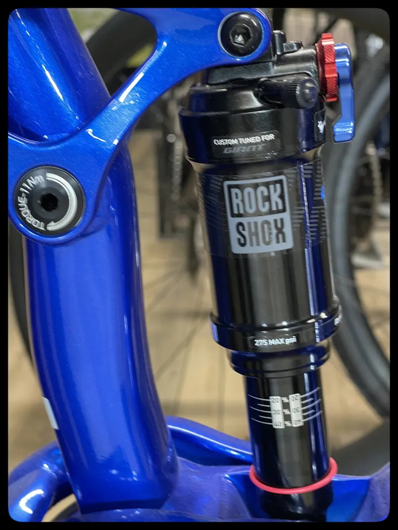 Giant Stance E+ 1 Electric Trail Bike in Sapphire-3