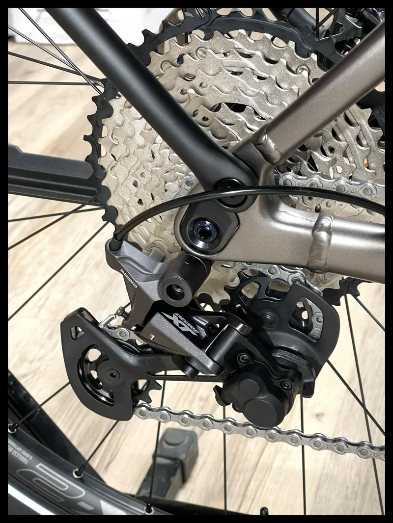 Explore E+ 0 Pro GTS 25km/h L Metallic Brown-2