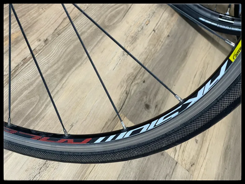 Giant Giant Defy Aluxx M-Large Yellow White 2010 -11