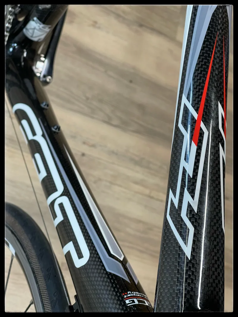 Felt F4 56 cm Carbon Black Road Bike-2