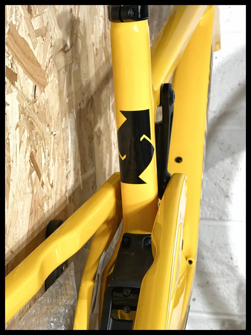 Santa Cruz 5010 C Frame 2022 Medium Golden Yellow and Black-1