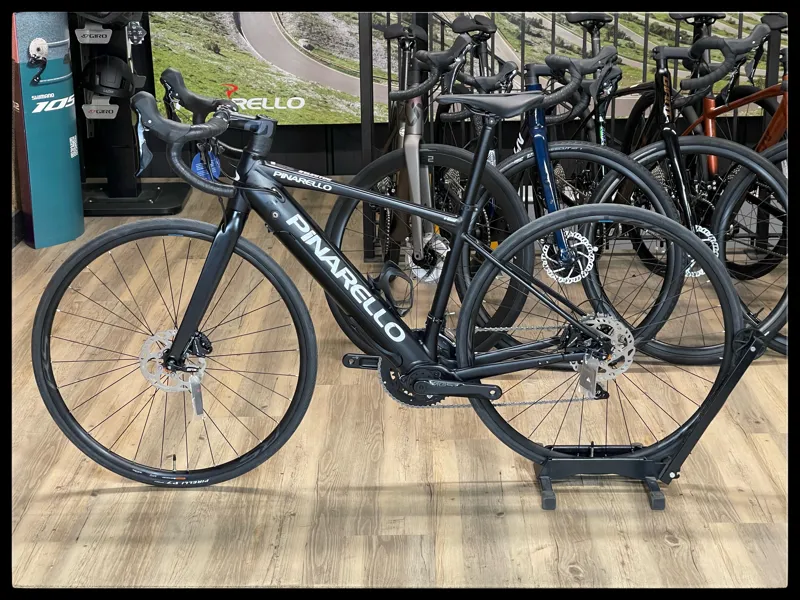 Pinarello Nytro Roadstar Medium Matt Black 2023-1