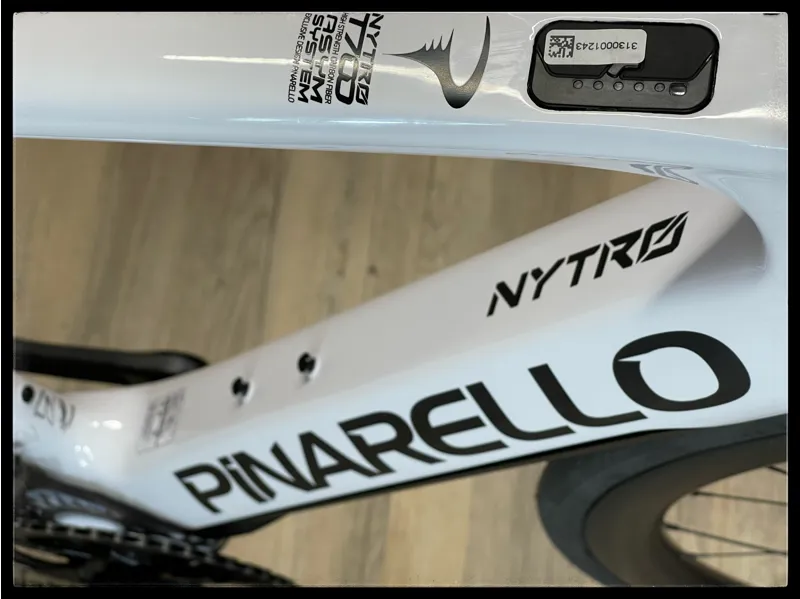 Nytro 53 cm Ultegra Di2 2x12 Disc Brake White-2