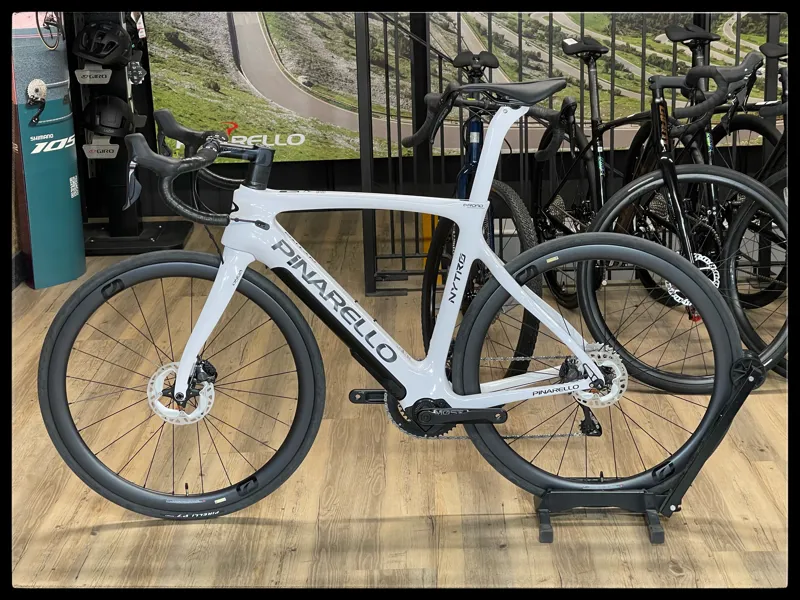 Nytro 53 cm Ultegra Di2 2x12 Disc Brake White-1