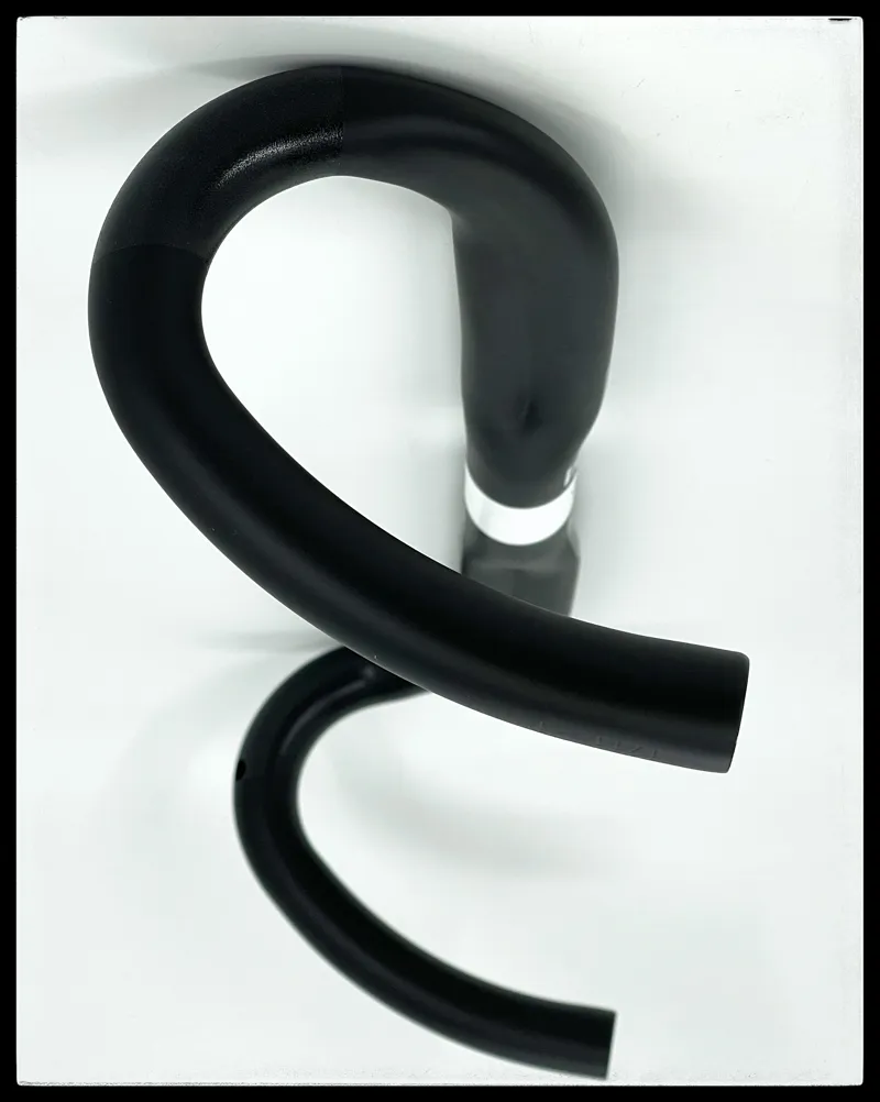 MOST Jaguar XC Aero Di2 3k Carbon/Alu Bars 42 cm Black-1