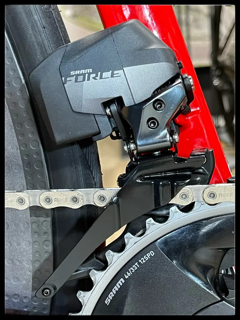 Trek Domane SLR7 2020 56 cm Red Road Bike-9