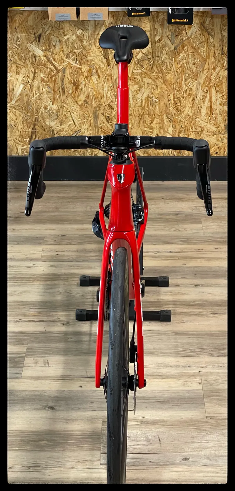 Trek Domane SLR7 2020 56 cm Red Road Bike-2
