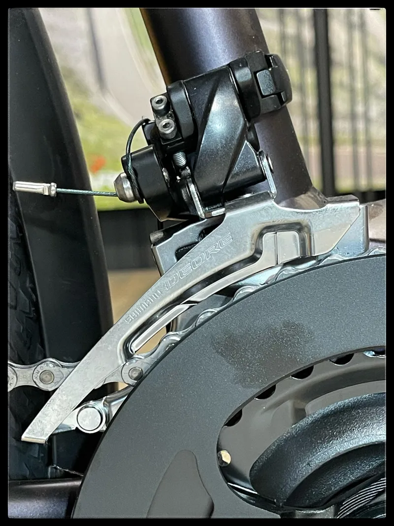 2021 Giant Explore E+ 1 Pro Stagger Frame Electric Bike in Purple-6