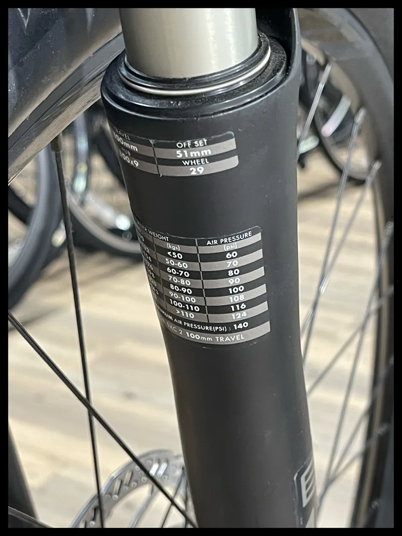 Talon 29 1 L Black with SXC2 fork-6