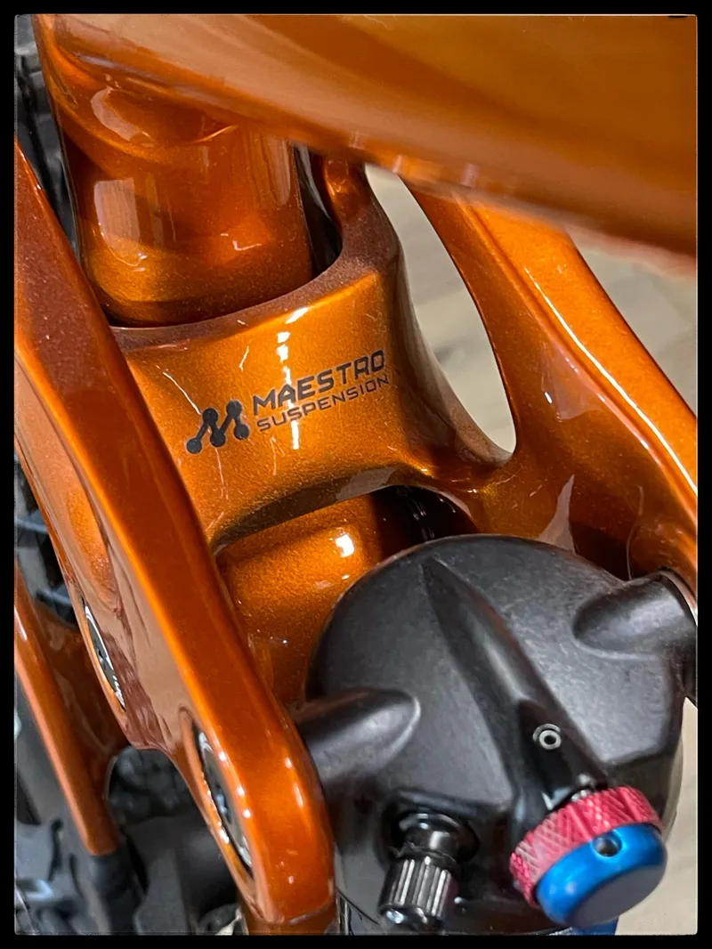 Giant Reign E+ 3 MX Pro 25km/h Small Amber Glow / Black 2022-5