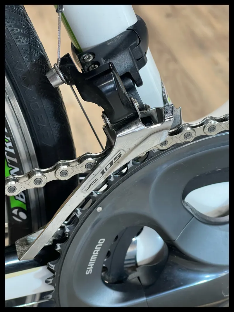 Trek Madone 3.5  Carbon  58cm White 10 sp ultegra/105-4