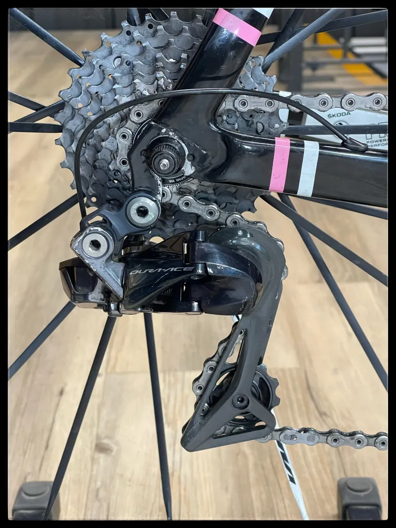 Rapha Condor Sharp leggero 58 cm Black Dura Ace Di2-4