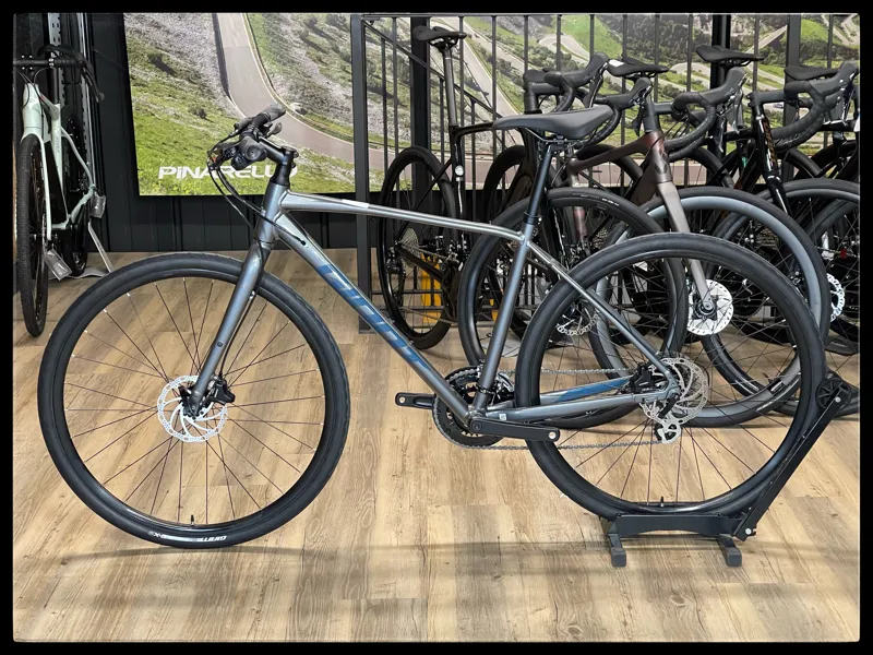 Giant Escape 2 Disc Medium Charcoal 2022-1