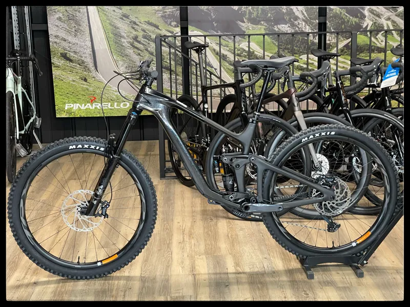 Giant Reign Advanced Pro 1 29er Large Black Diamond/Carbon 2023-1