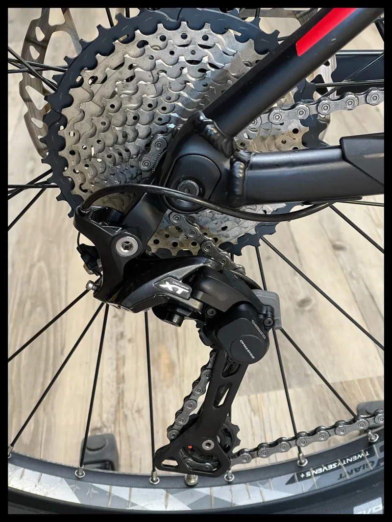 Full-E+ 1 27.5 Medium  Black/Red/ Orange-10