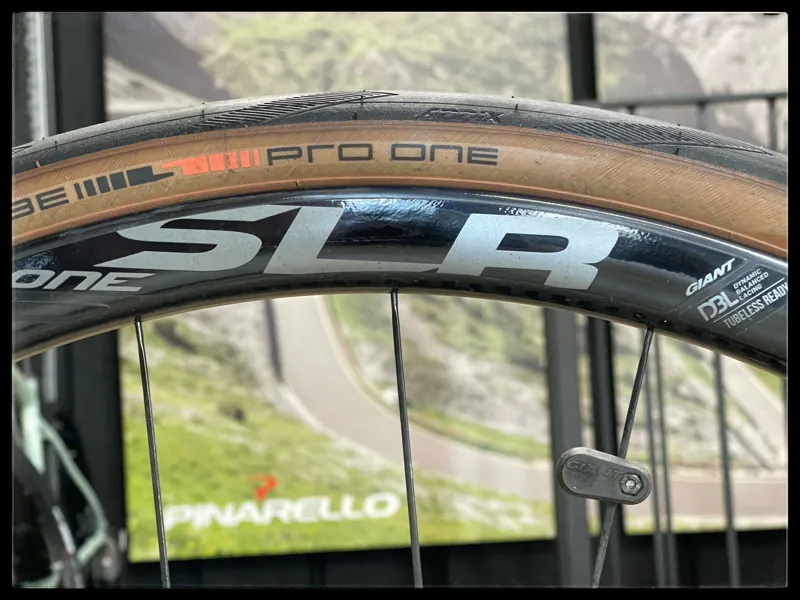 Giant Defy Advanced Pro 0 Large Gun Metal Black 2019-5