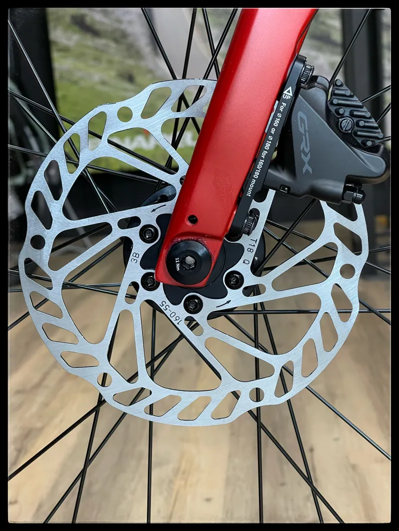 Giant Revolt 1 Small Grenadine 2022-7