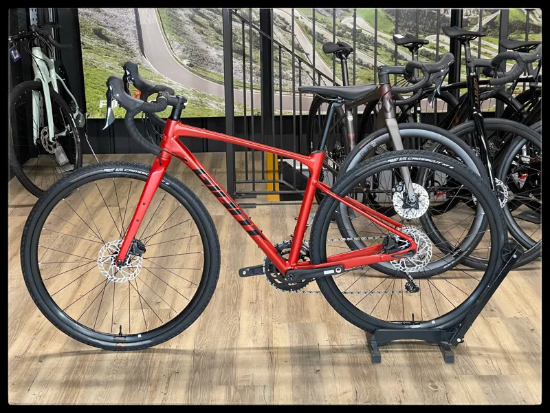 Giant Revolt 1 Small Grenadine 2022-1