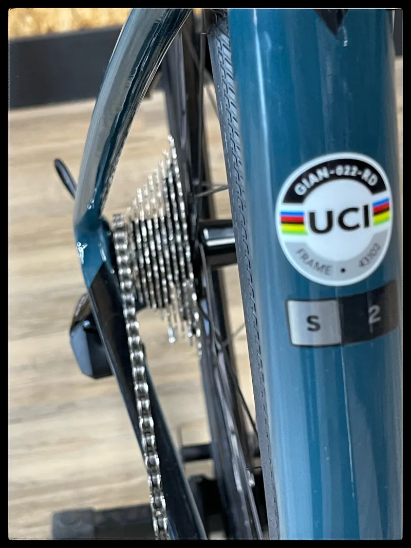 Defy Advanced 2 SMALL Deep Lake-3