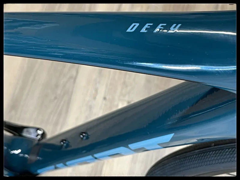 Defy Advanced 2 SMALL Deep Lake-2