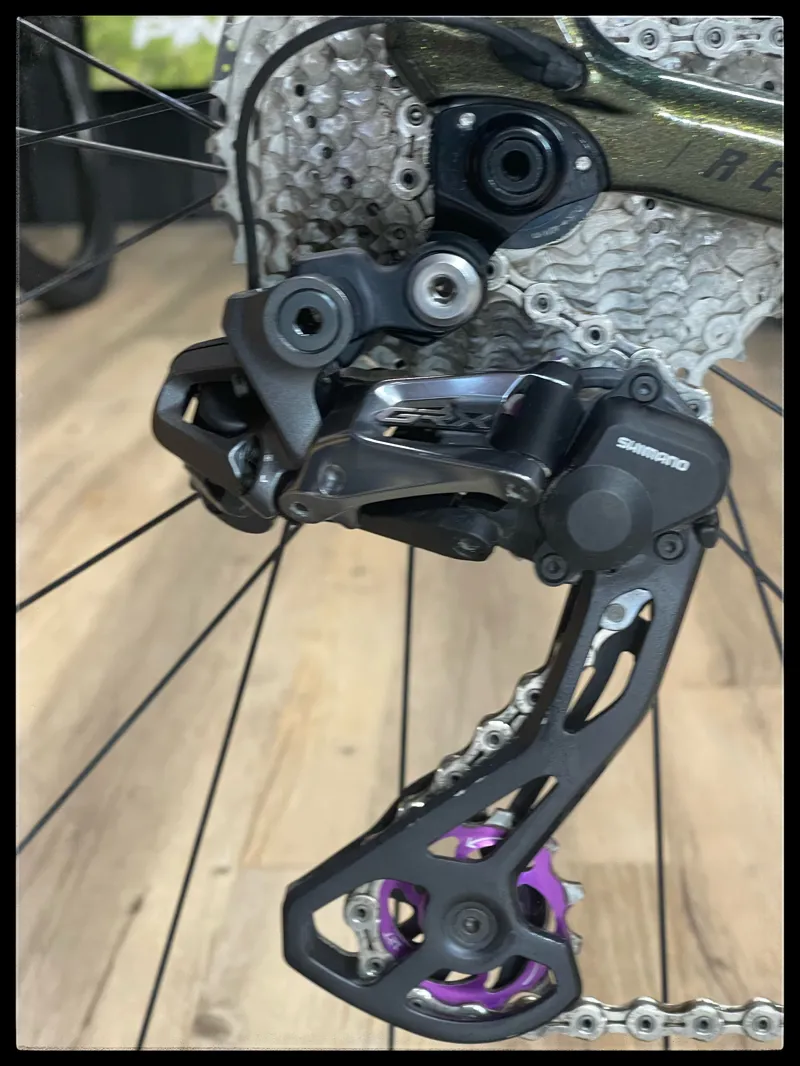 Giant Revolt Advanced A X-Large Chameleon Saturn Custom Build-5