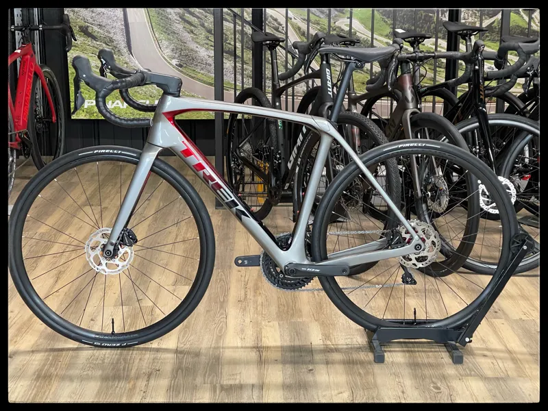 Trek Domane SL5 56 cm Shimano 105 Groupset-1